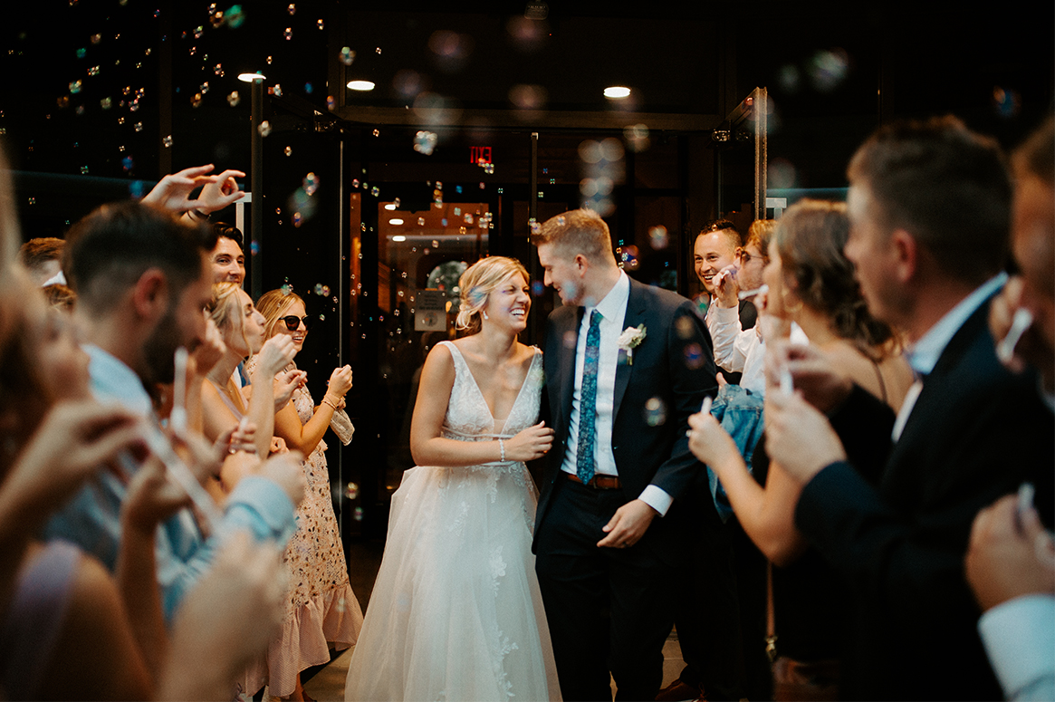 B-bubbles-wedding-celebration-holland