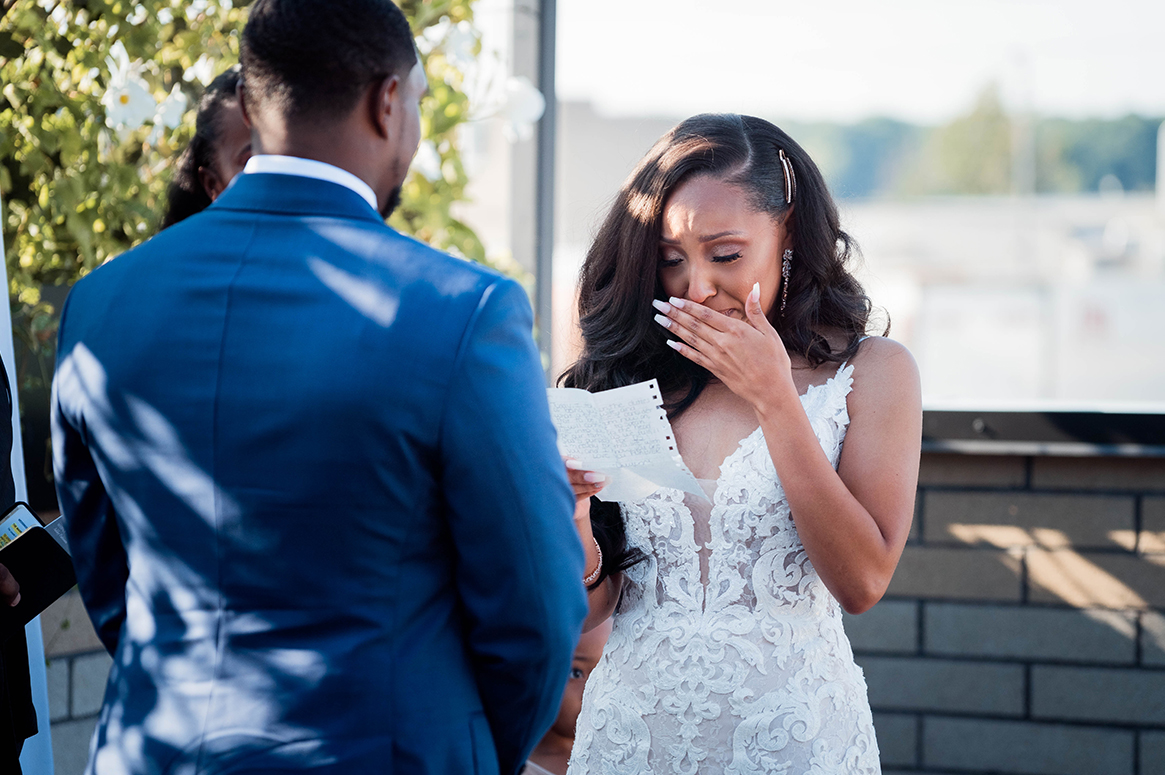 B-holland-rooftop-wedding-ceremony