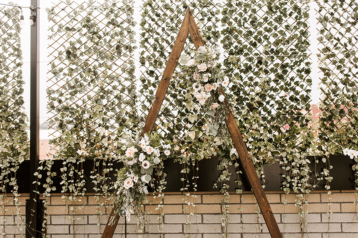 D-holland-wedding-arch