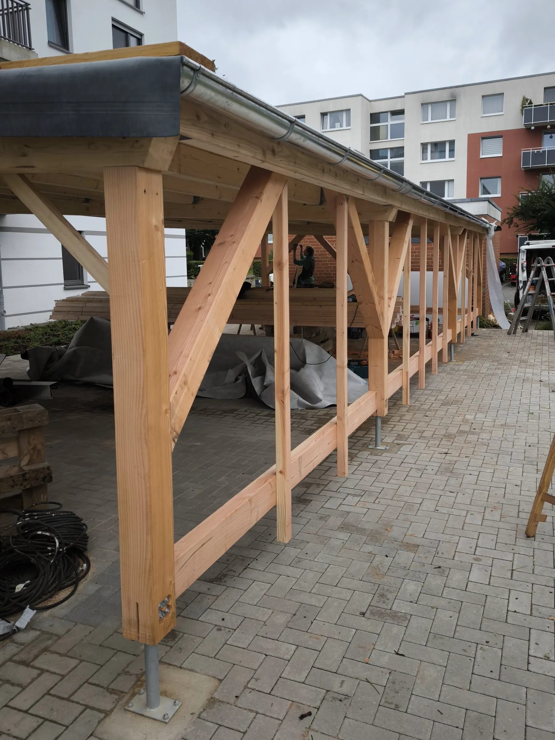 Großer Fahrradunterstand in Pinneberg