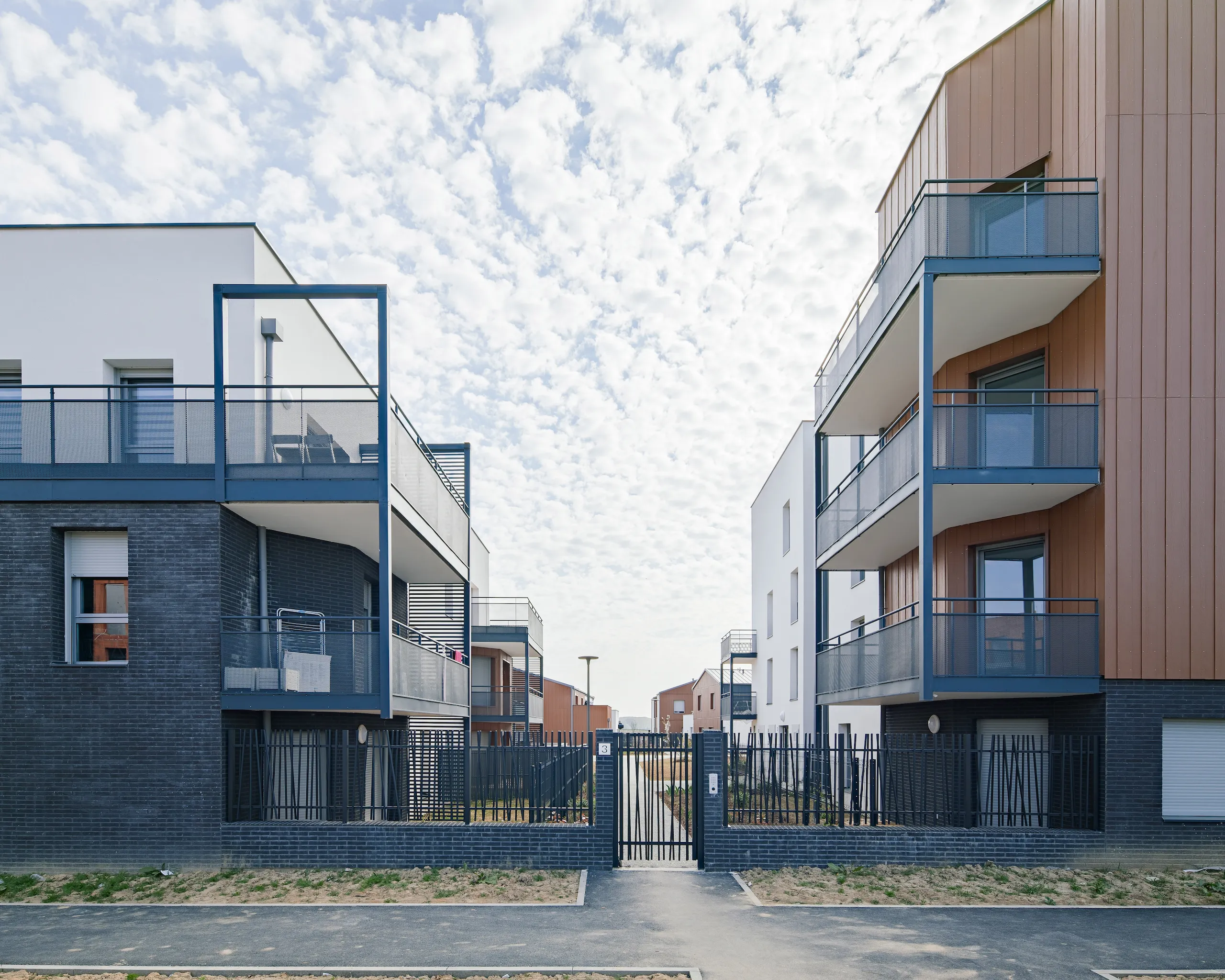 Façade — construction neuve de logements, écoquartier du Sycomore, Bussy-Saint-Georges (77)