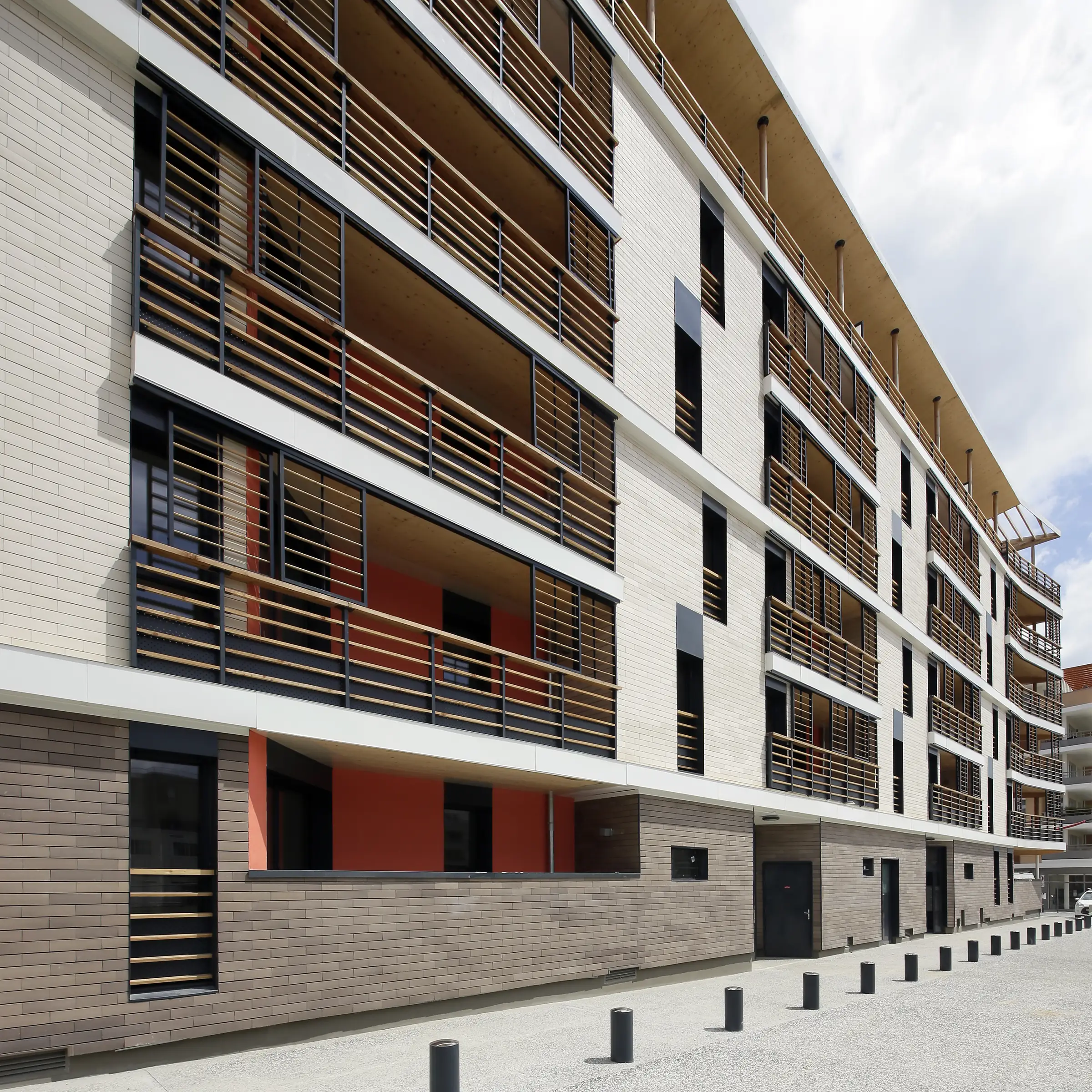 Façade — construction neuve de logements sociaux, ZAC de la Croix Petit, Cergy-Pontoise (95)