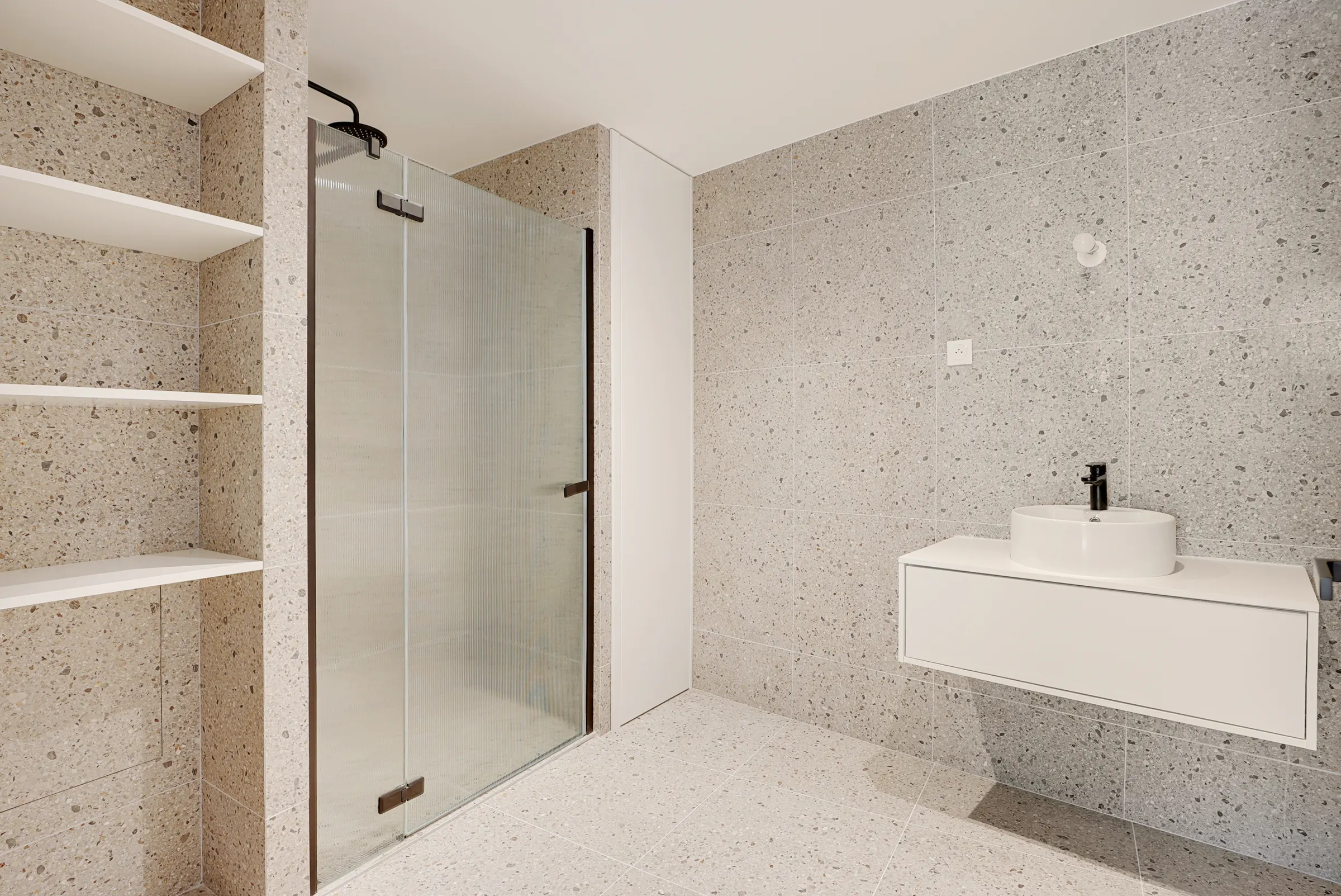 Salle de bain — construction d'une maison individuelle, avenue de la Sœur-Rosalie, Paris 13e