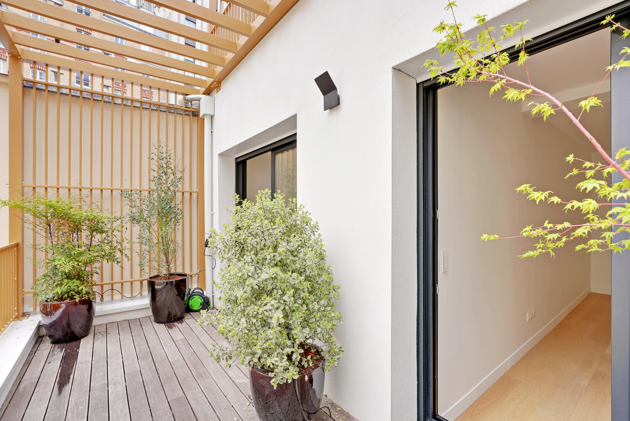 Terrasse — construction d'une maison individuelle, avenue de la Sœur-Rosalie, Paris 13e