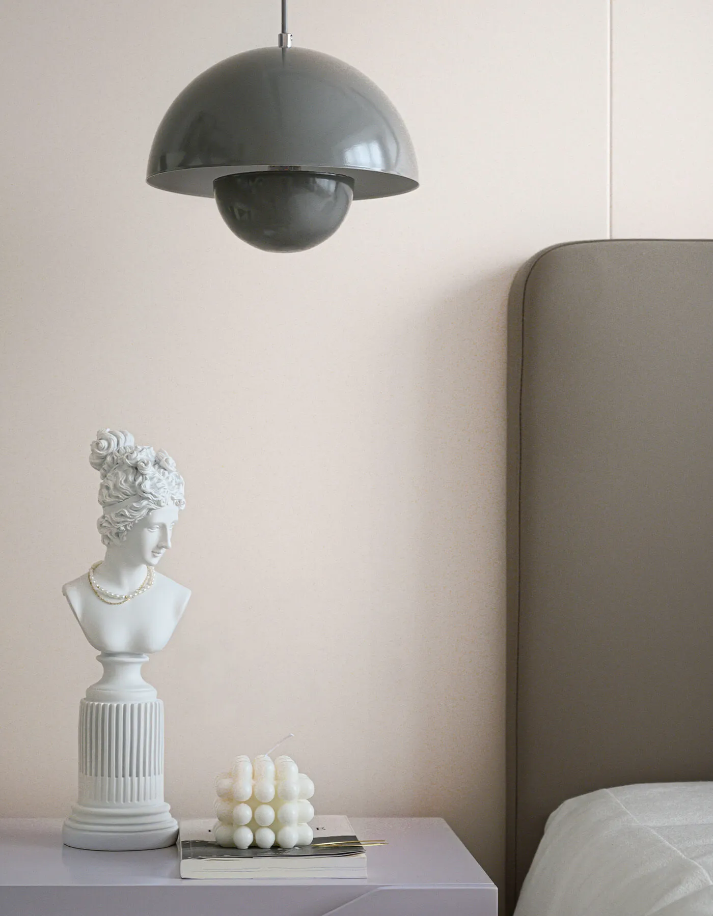 Maximizing Minimals: Solutions for Stylish Living in Compact Spaces