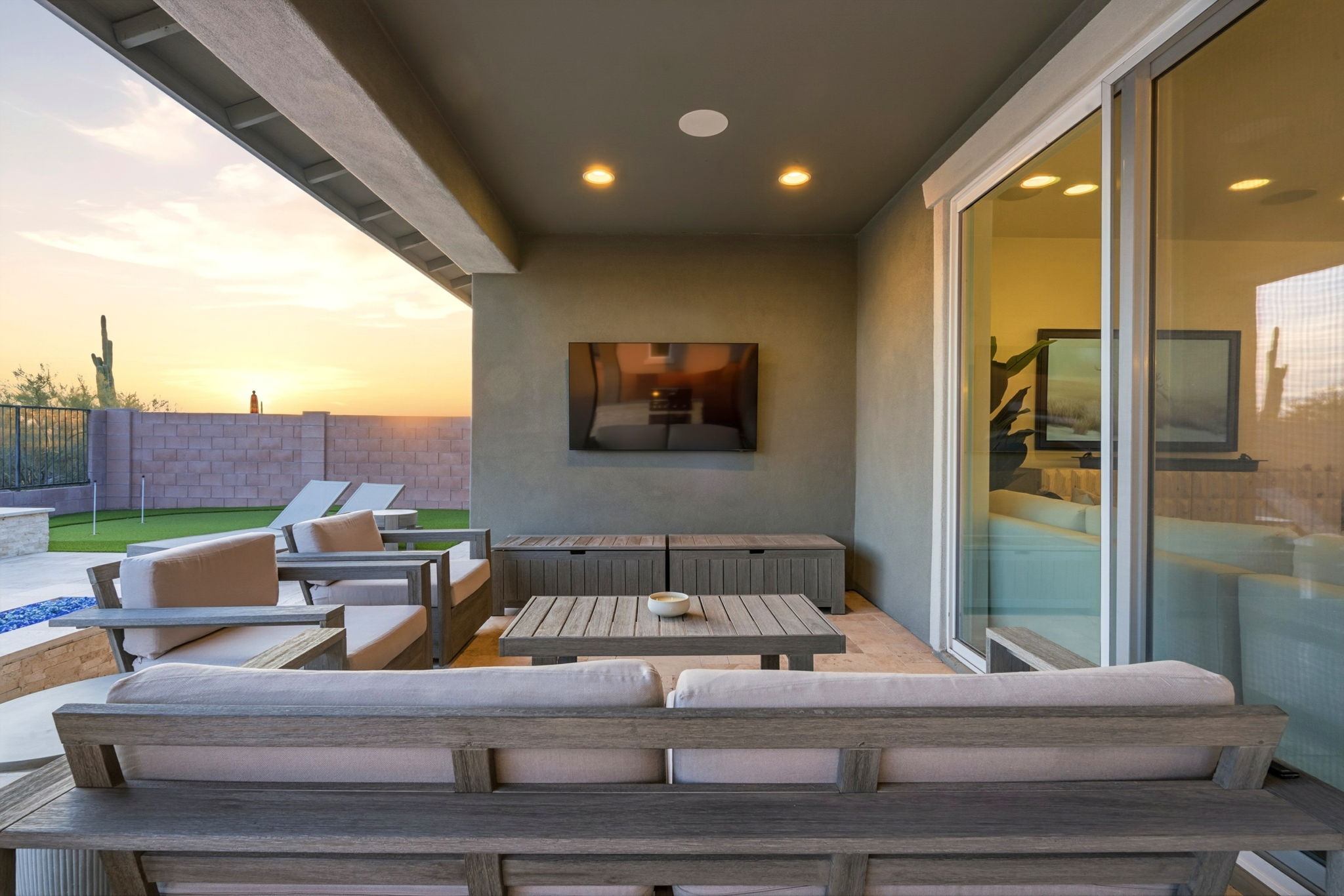 Covered modern patio with outdoor seating