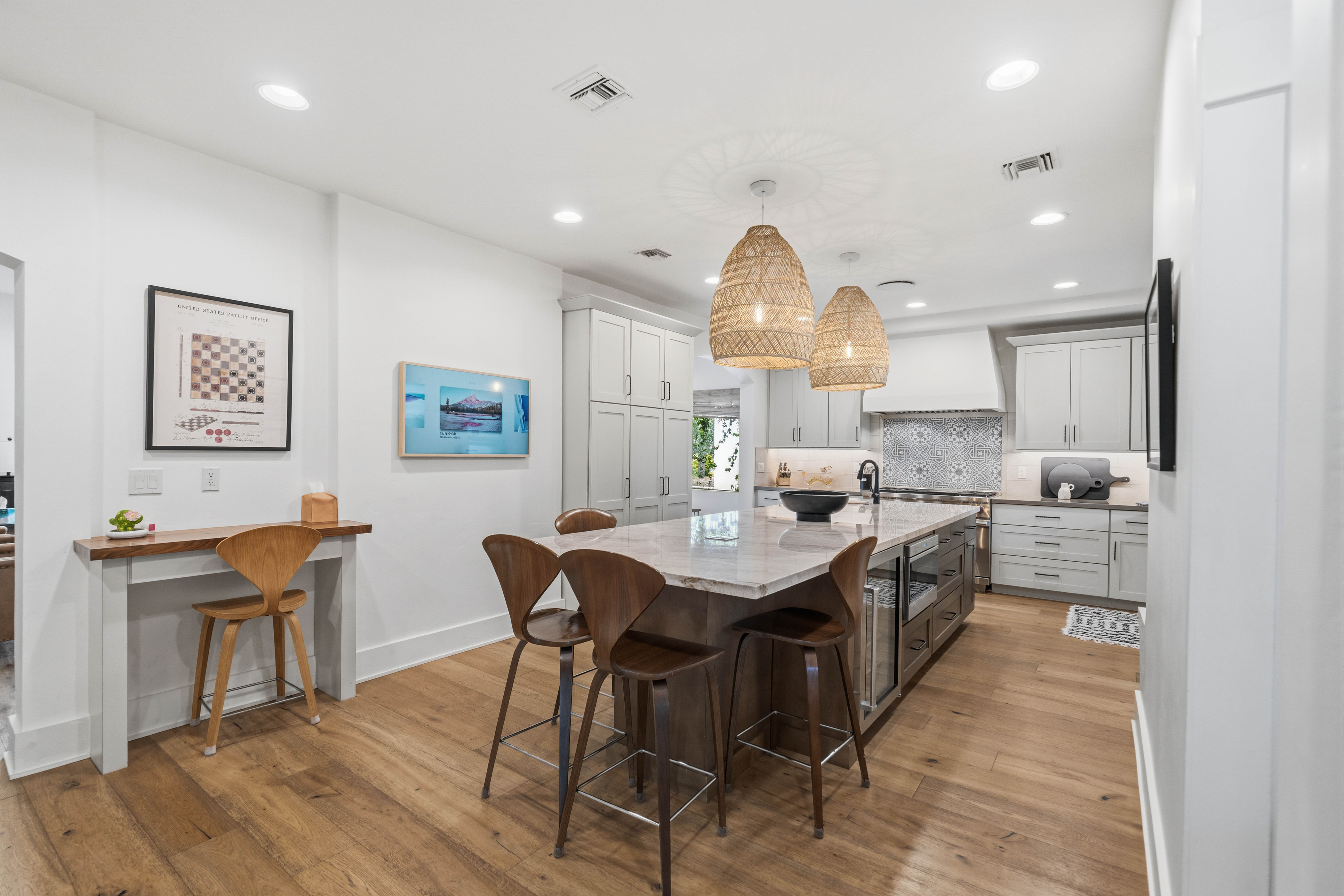 The same kitchen with the Classic editing finish