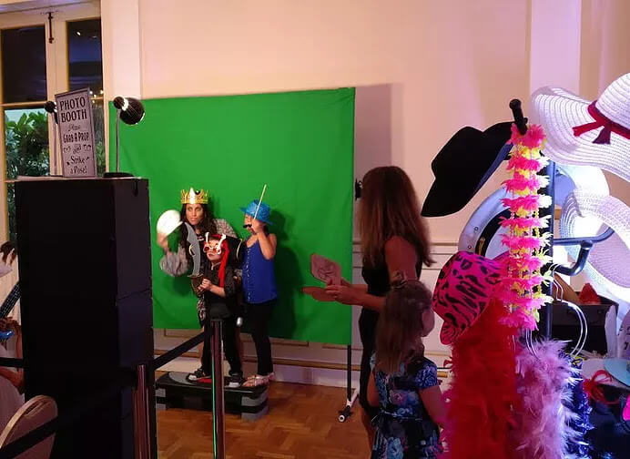 Green screen photobooth