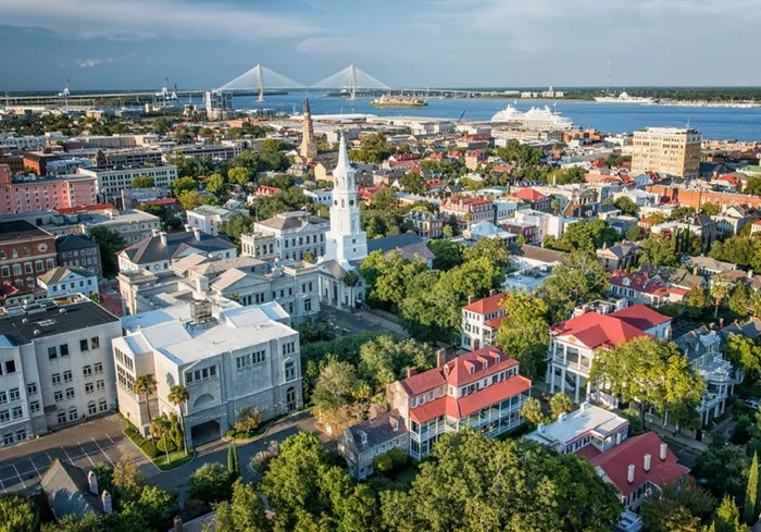 The Charleston Area Regional Transportation Authority (CARTA) is South Carolina’s largest public transit provider, serving over four million riders every year.