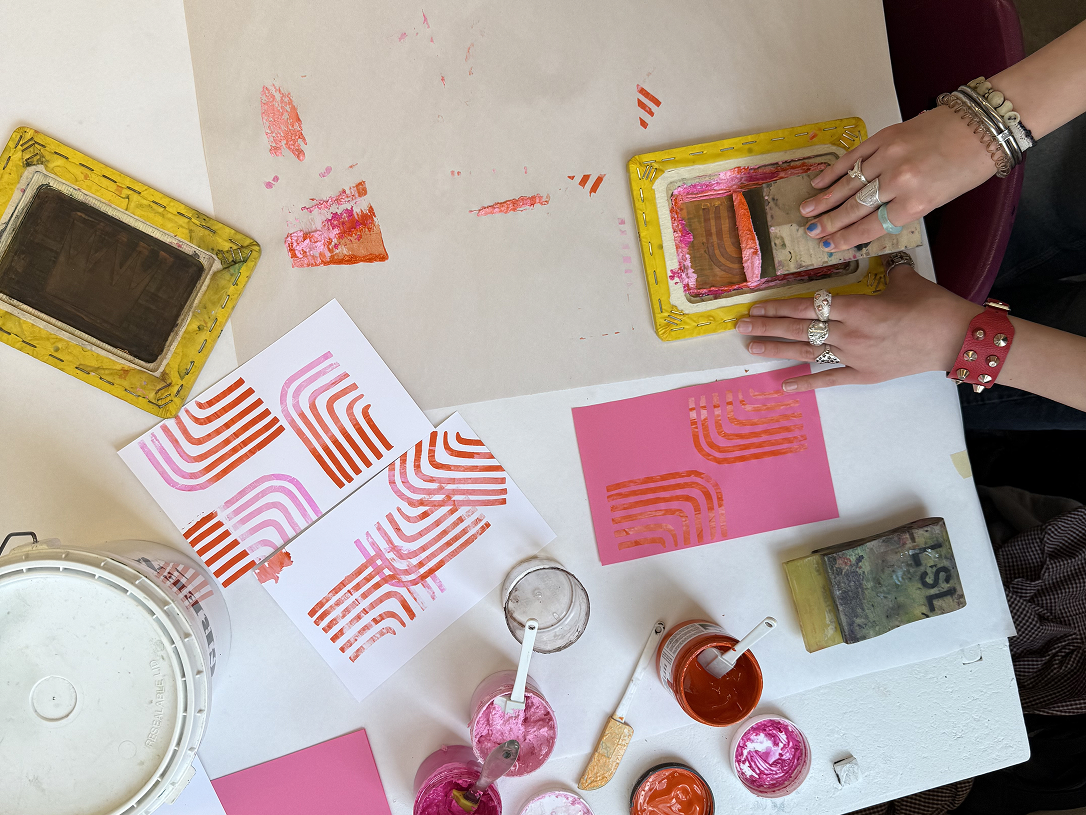 Chad took us to a screenprinting workship with Kim in the studio!