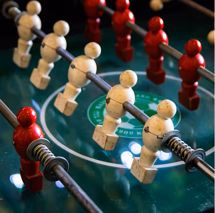 Baby-foot disponible pour les activités team building et séminaires à l'hôtel Ysotop Grenoble.