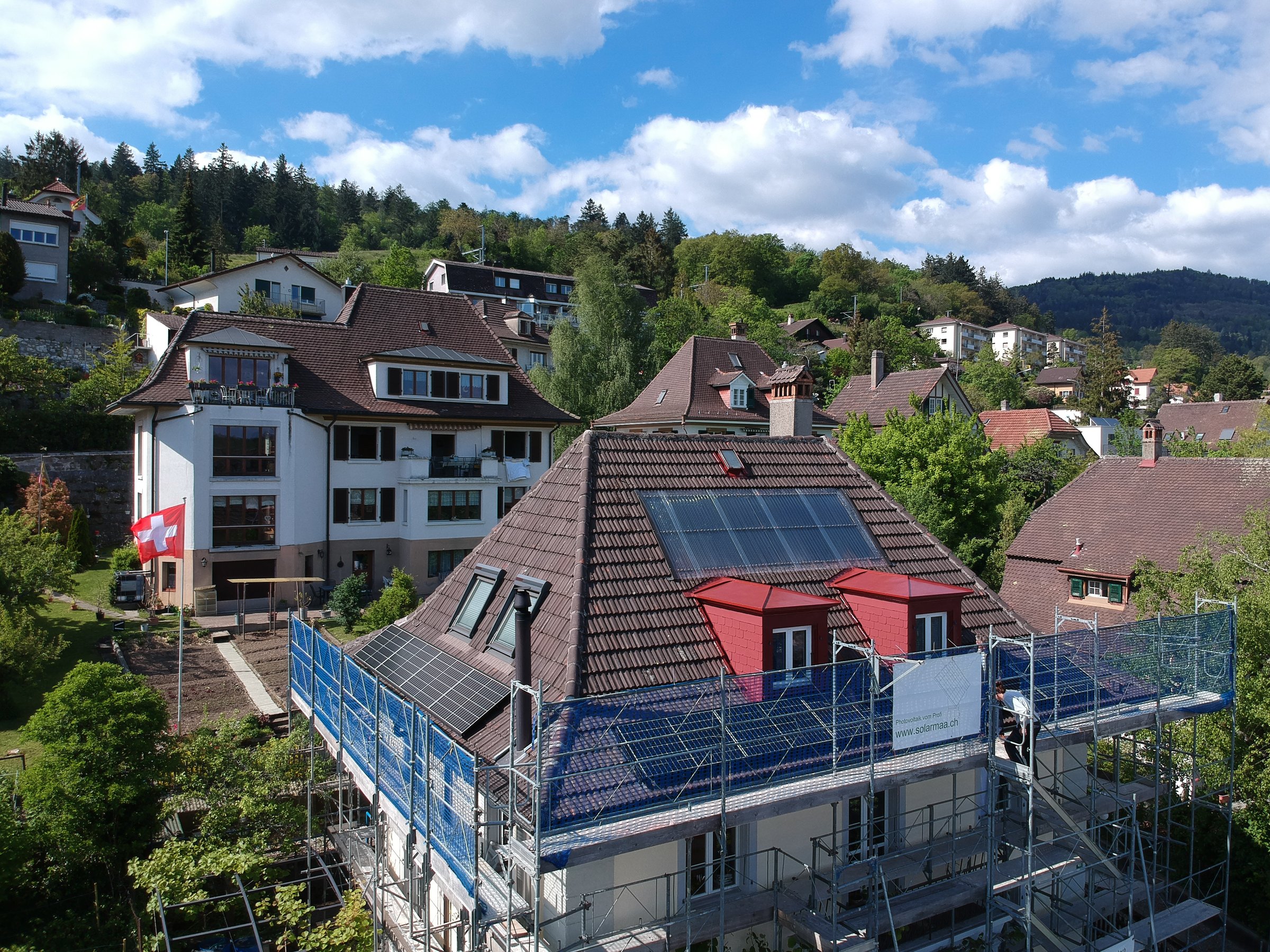 Photovoltaikanlage in Biel – diese Fläche macht einen Haushalt energieautark