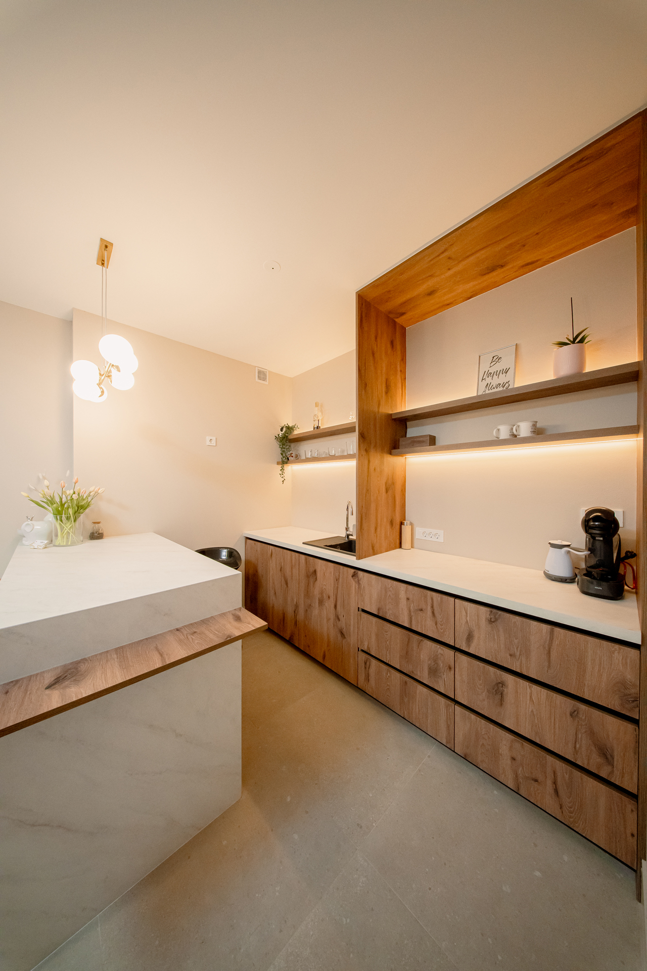 image of common sitting area (for a bed & breakfast)