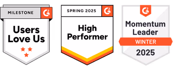 Drei G2-Auszeichnungen: Users Love Us, High Performer Frühling 2025, Momentum Leader Winter 2025.