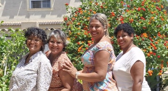Equipo de La Matria sonriendo en Valencia