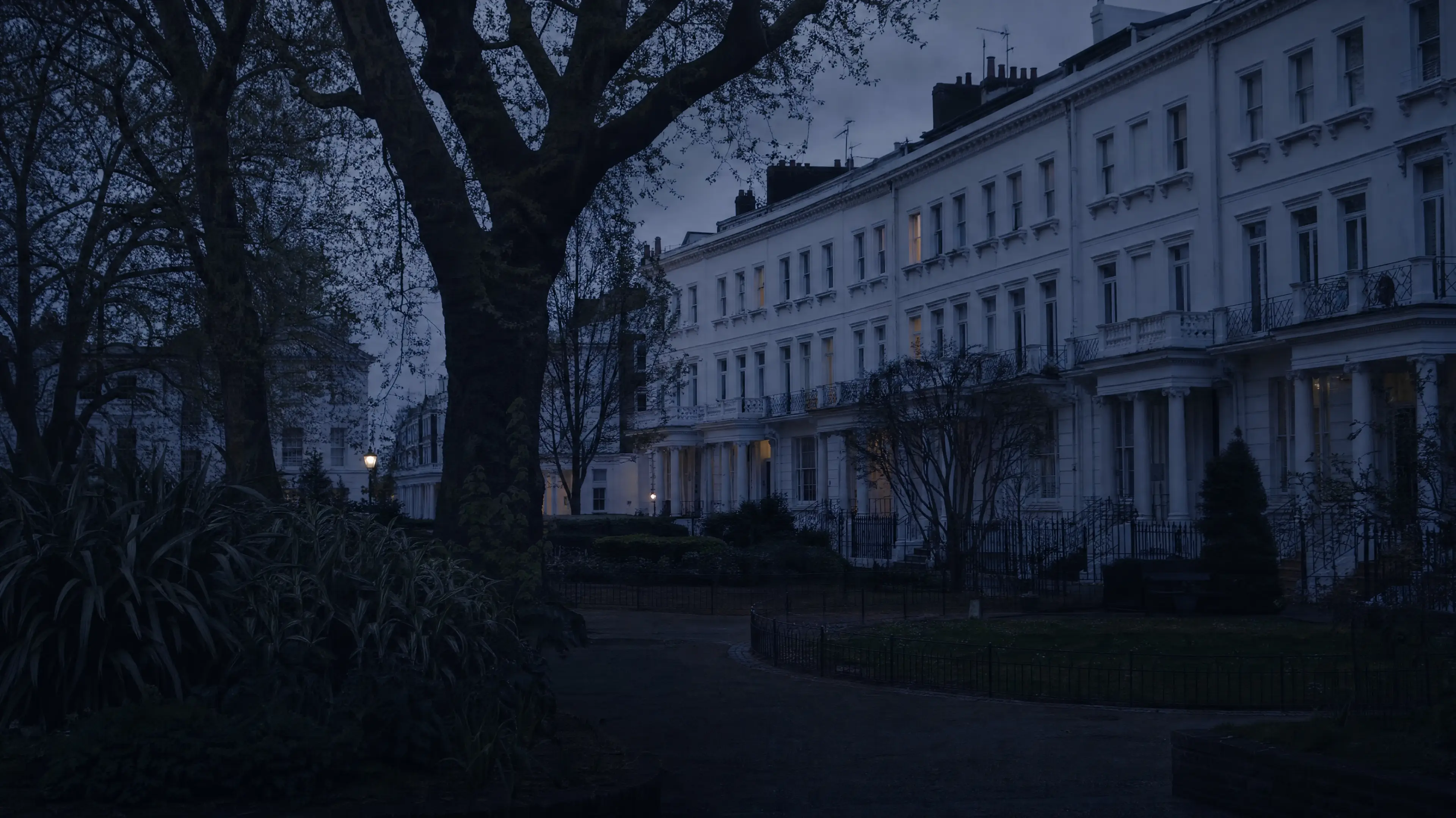 Notting Hill at dusk