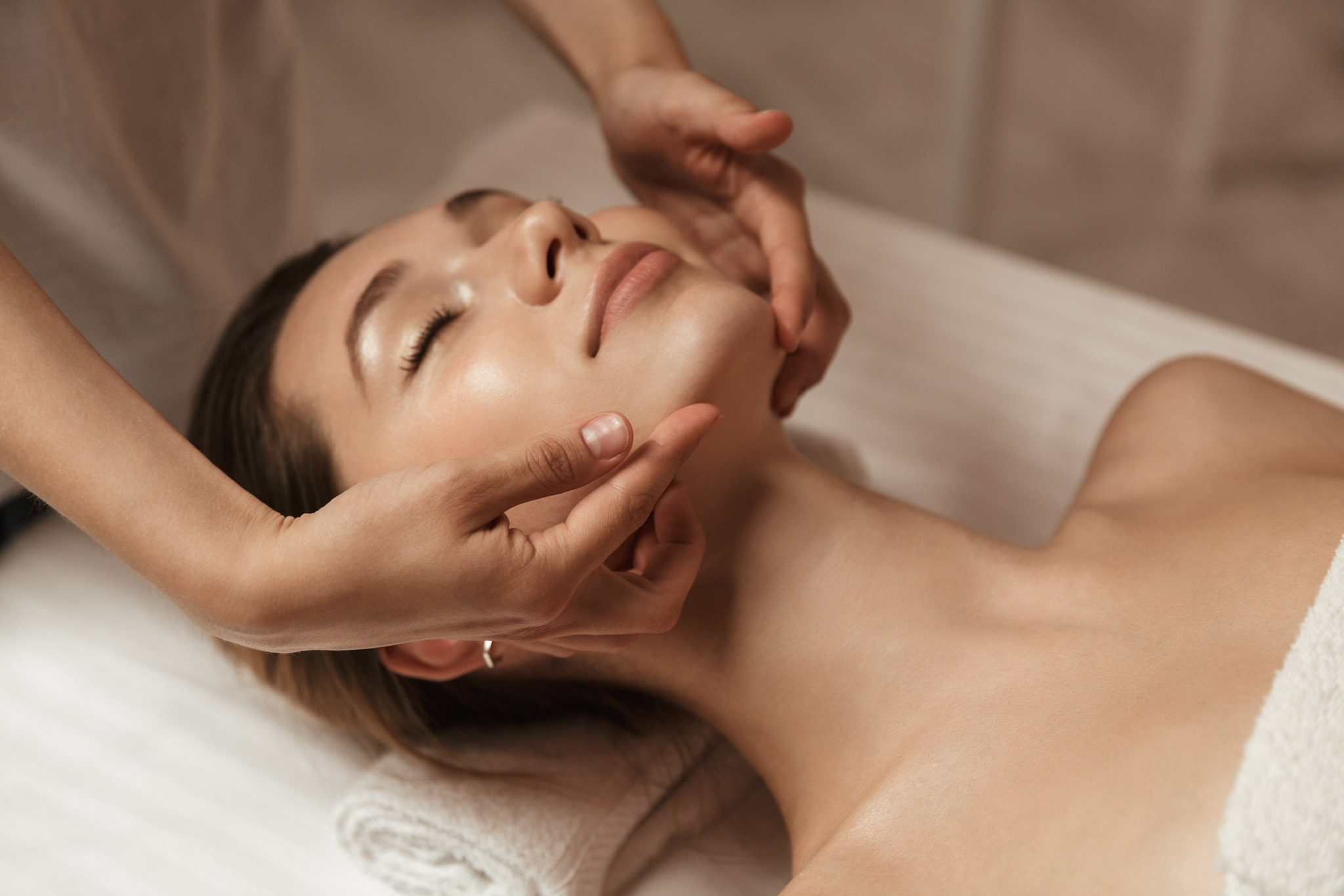 Klassische Gesichtsbehandlung bei MyMedBeauty in Traisen zur Tiefenreinigung, Pflege und Verbesserung des Hautbildes.