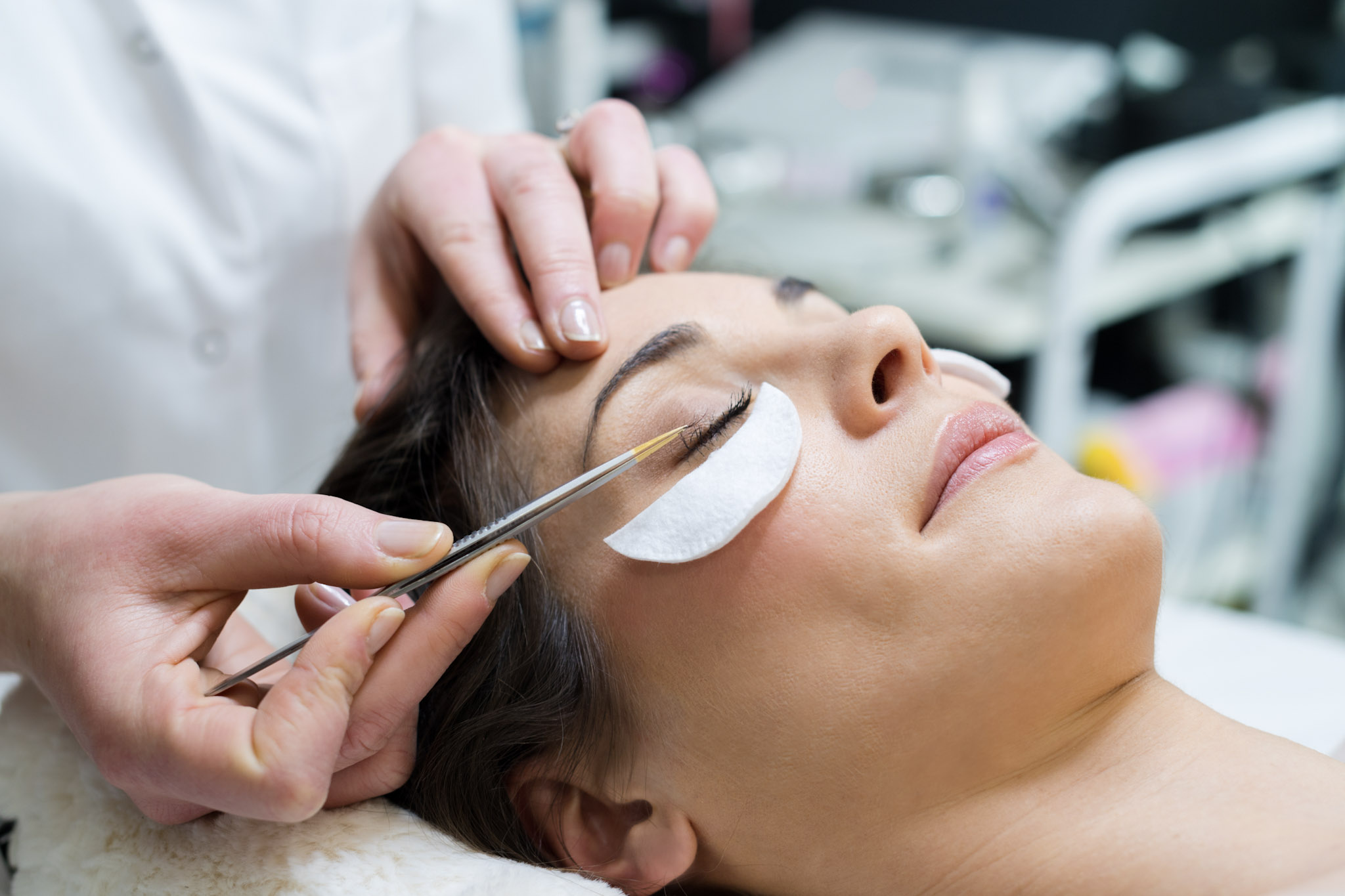 Wimpernfärben bei MyMedBeauty in Traisen für dunklere und definierte Wimpern ohne Mascara