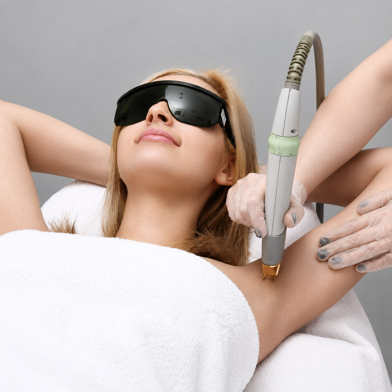 Schonende Laser Haarentfernung für langanhaltend glatte Haut bei MyMedBeauty in Traisen.