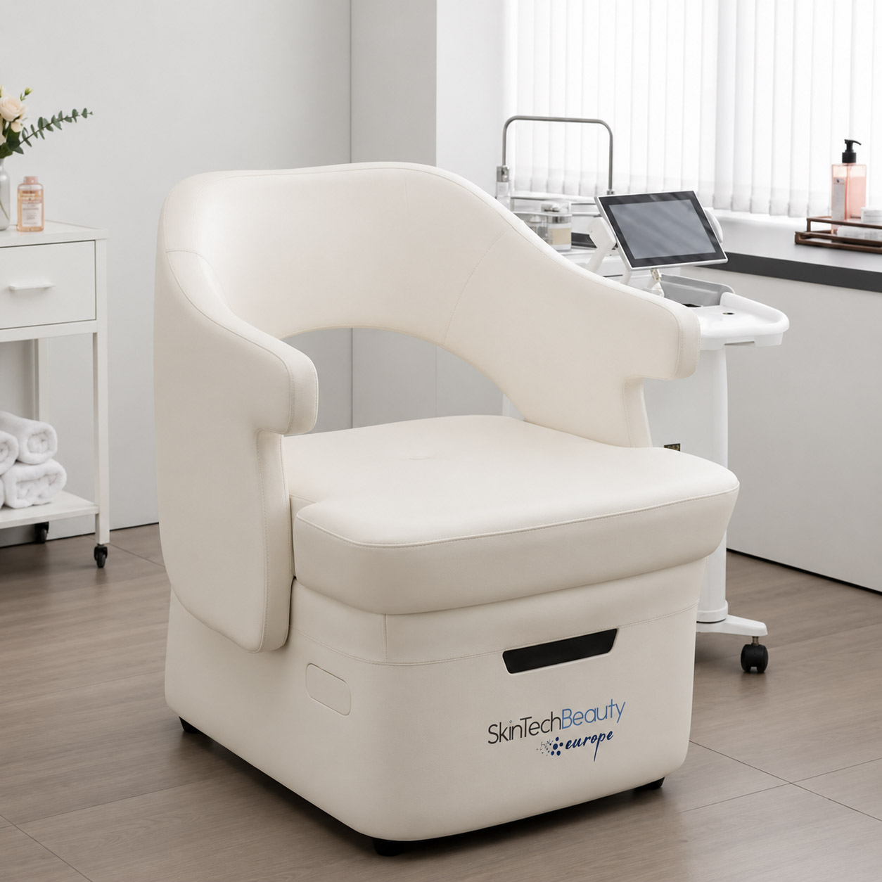 EMS PelviChair Behandlung zur Stärkung der Beckenbodenmuskulatur bei MyMedBeauty in Traisen.