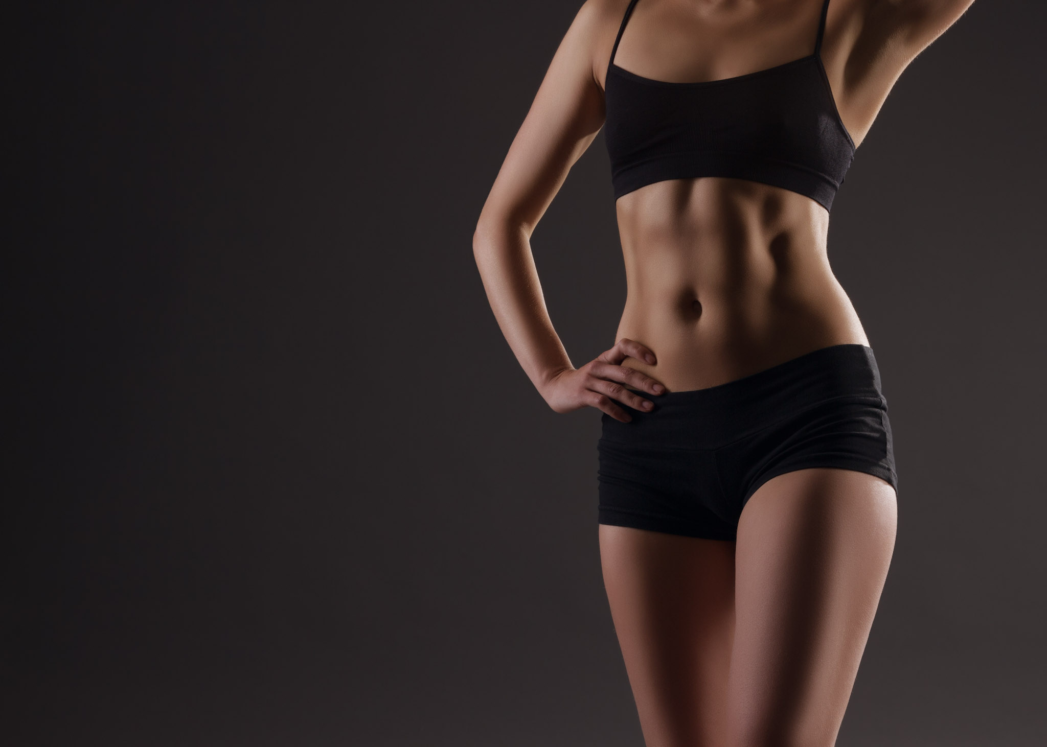 Bodyforming Behandlung zur Unterstützung einer definierten Körpermitte bei MyMedBeauty in Traisen.