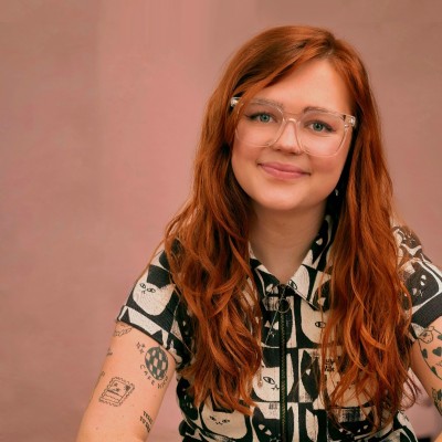 Evie Plumb