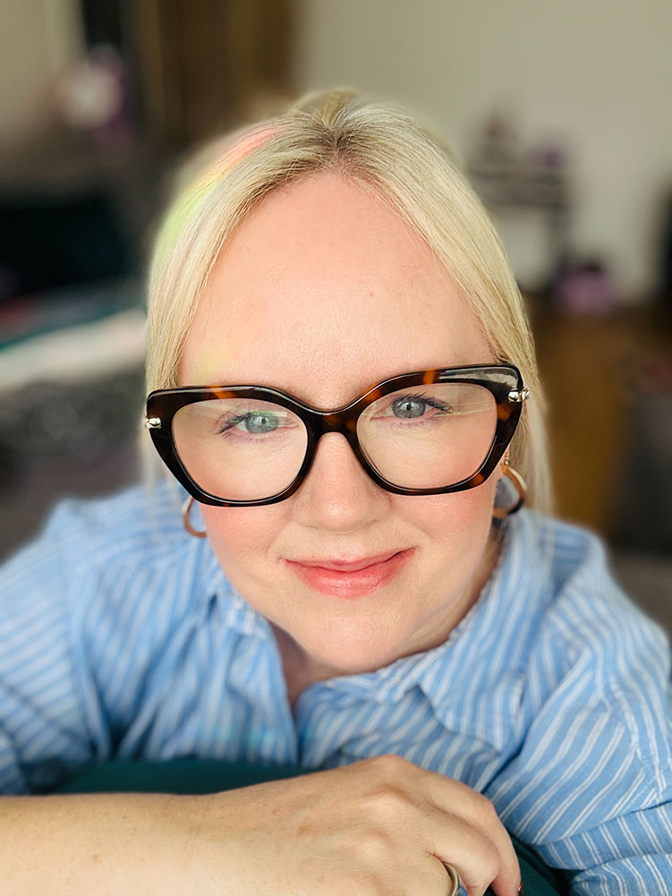 Photo of Jo Strong