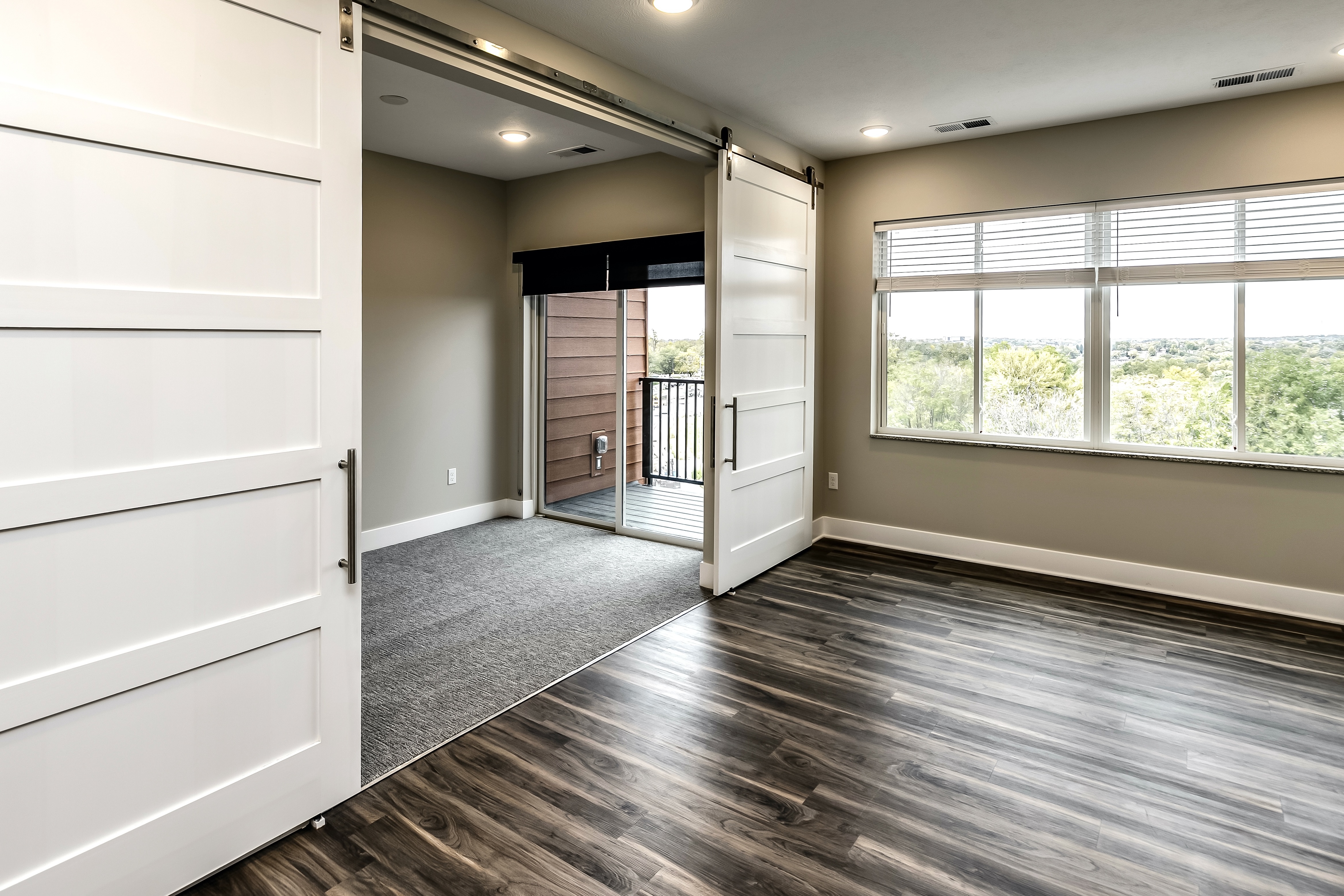 Bedroom and kitchen
