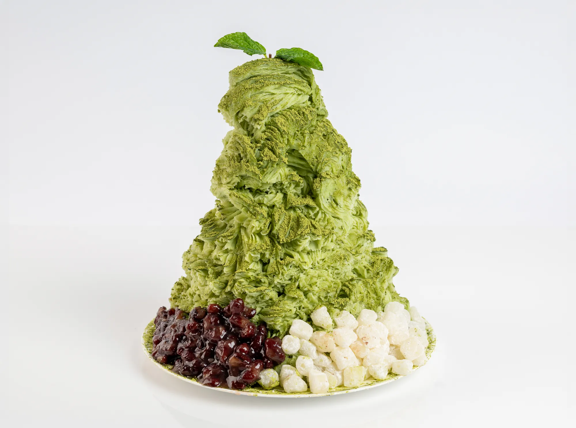 Oakobing Green Tea Bingsu - Matcha shaved ice with mochi, red beans and matcha powder