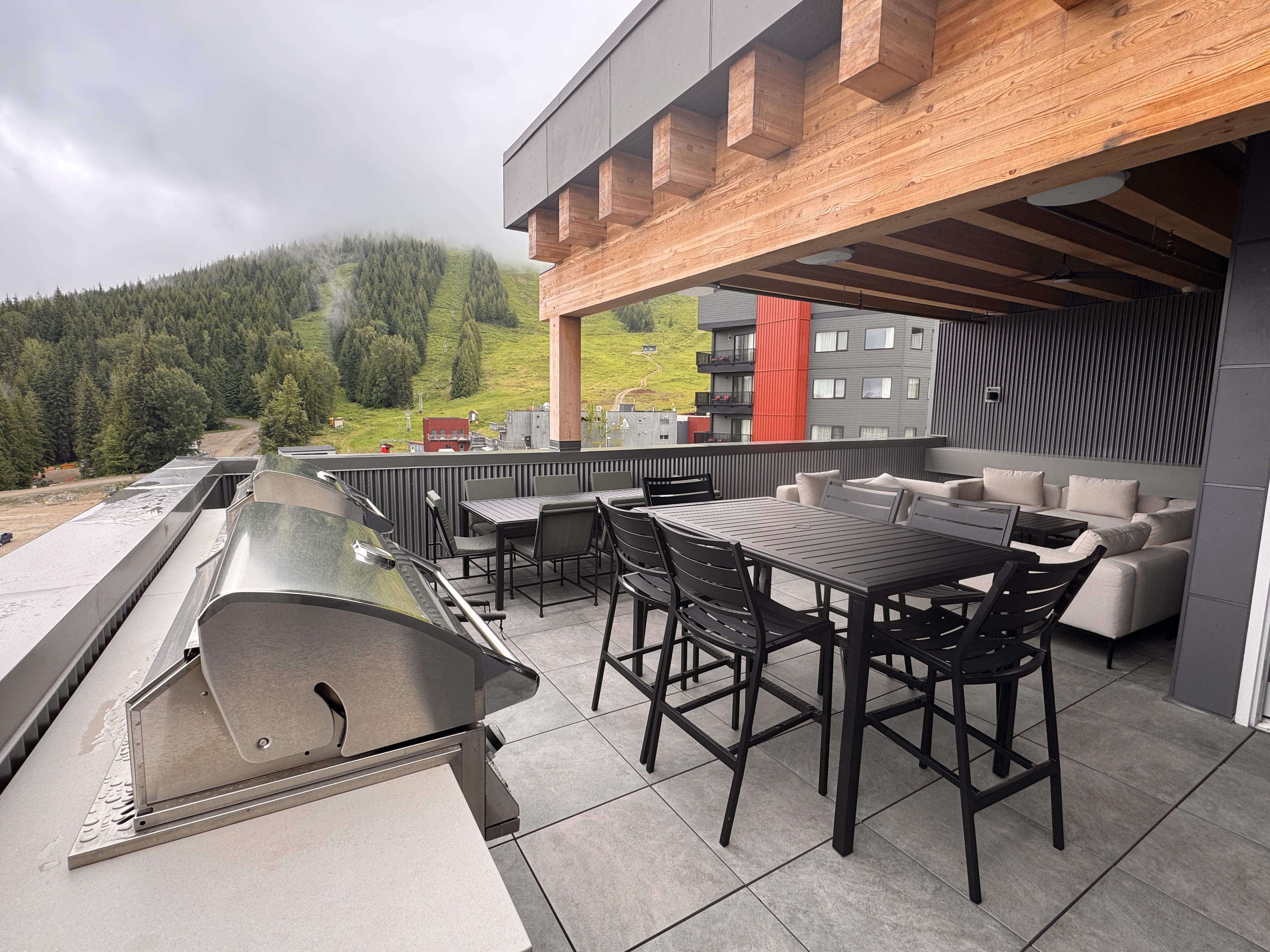 RED Mountain rooftop summer