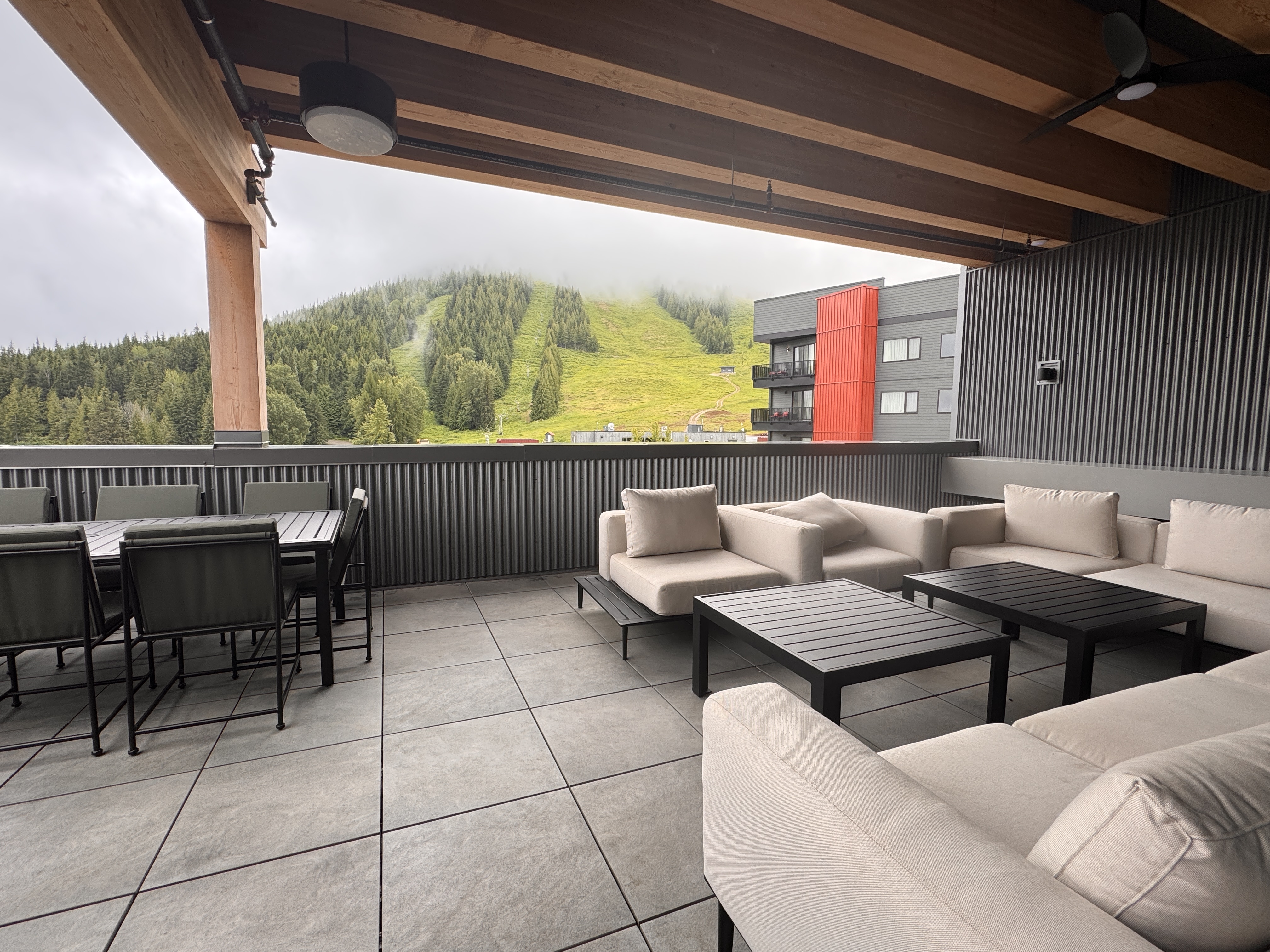 The Crescent rooftop lounge RED Mountain