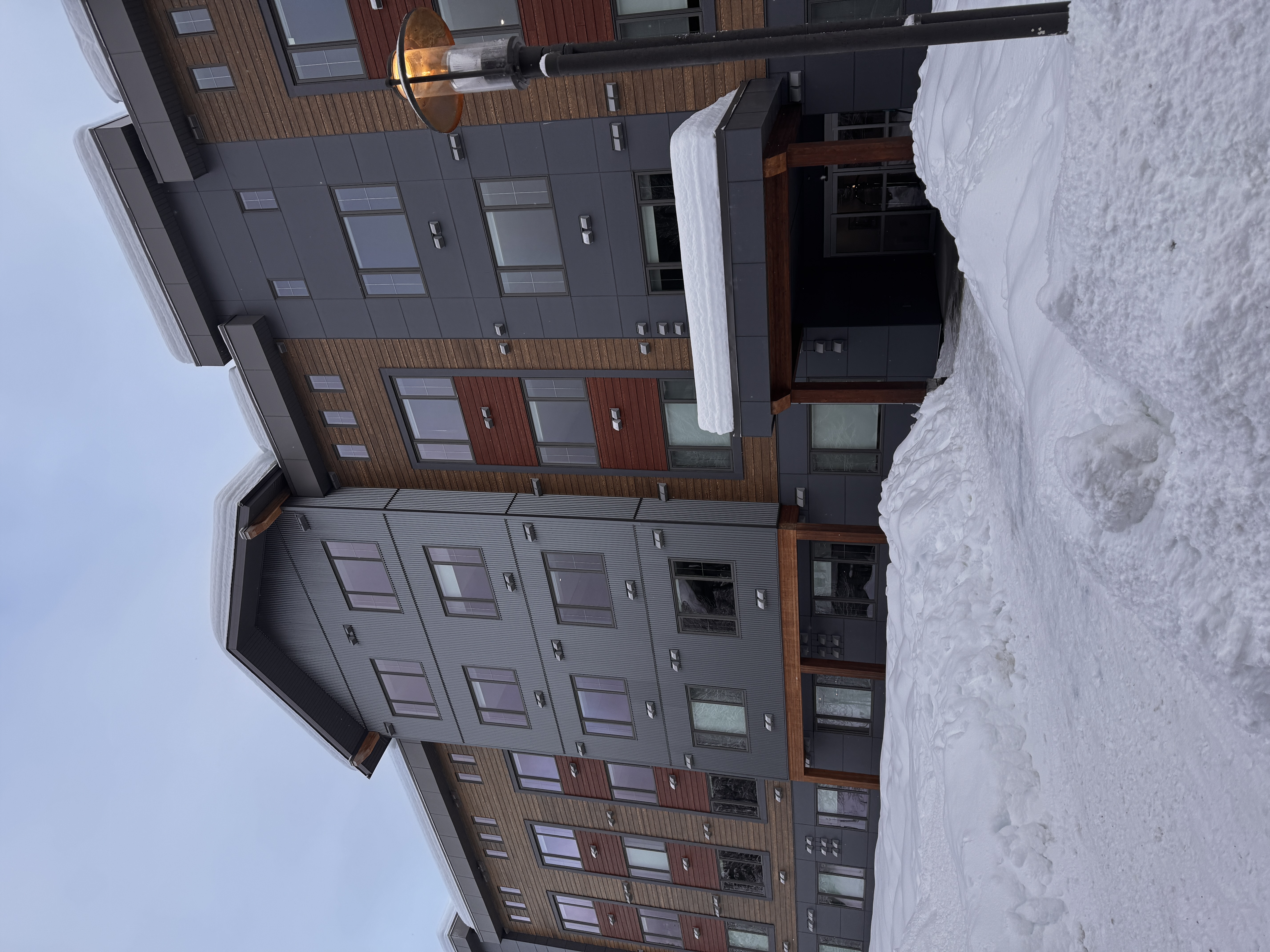 The Crescent RED Mountain winter