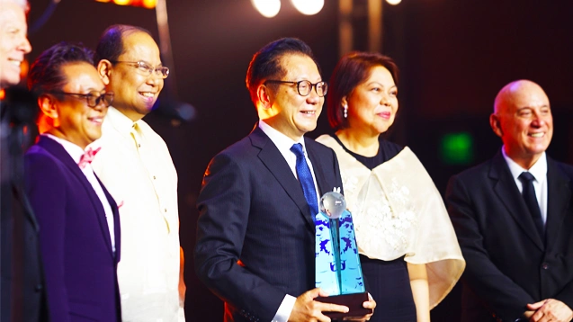 Andrew Tan, Chairman of Alliance Global, awarded Lifetime Contributor with Board of Judges of Asia CEO Awards 2023