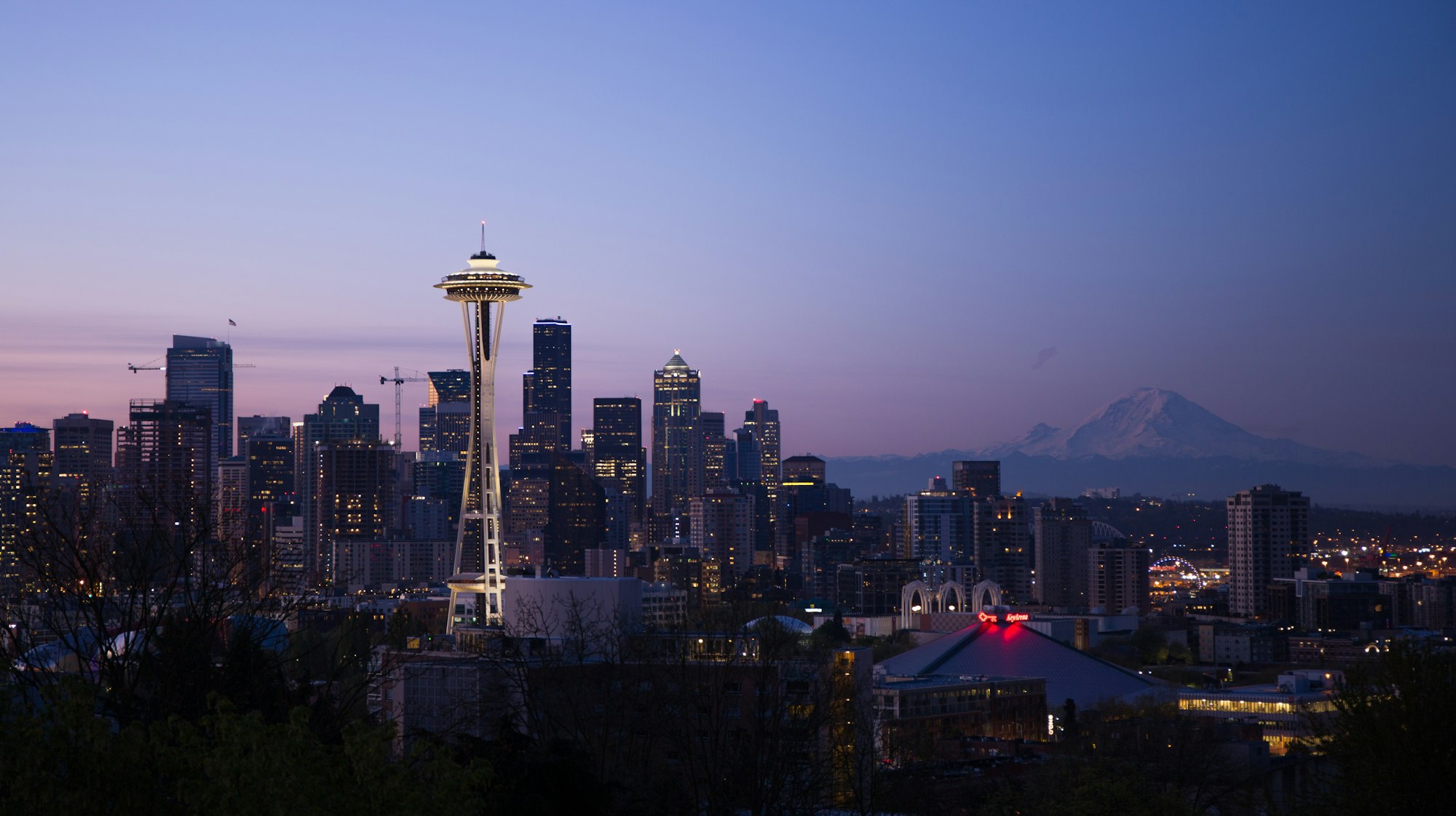 Seattle Airport Car Service: Premium Chauffeur at SEA