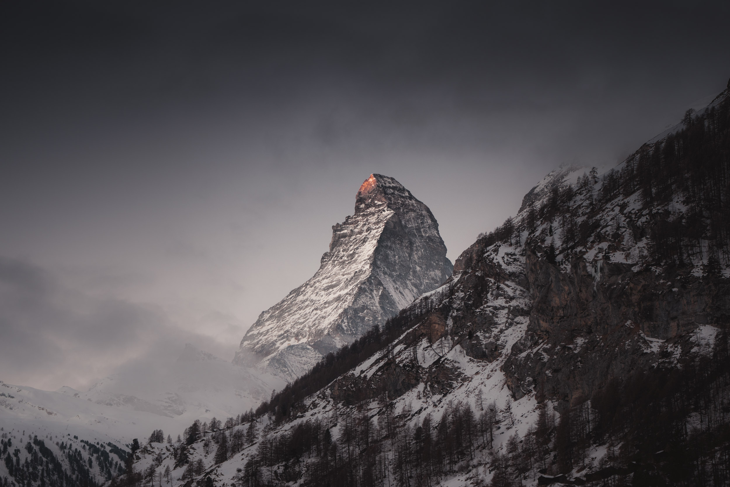 Matterhorn im ersten Morgenlicht