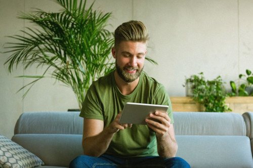 9 hábitos automáticos que complicam sua vida financeira