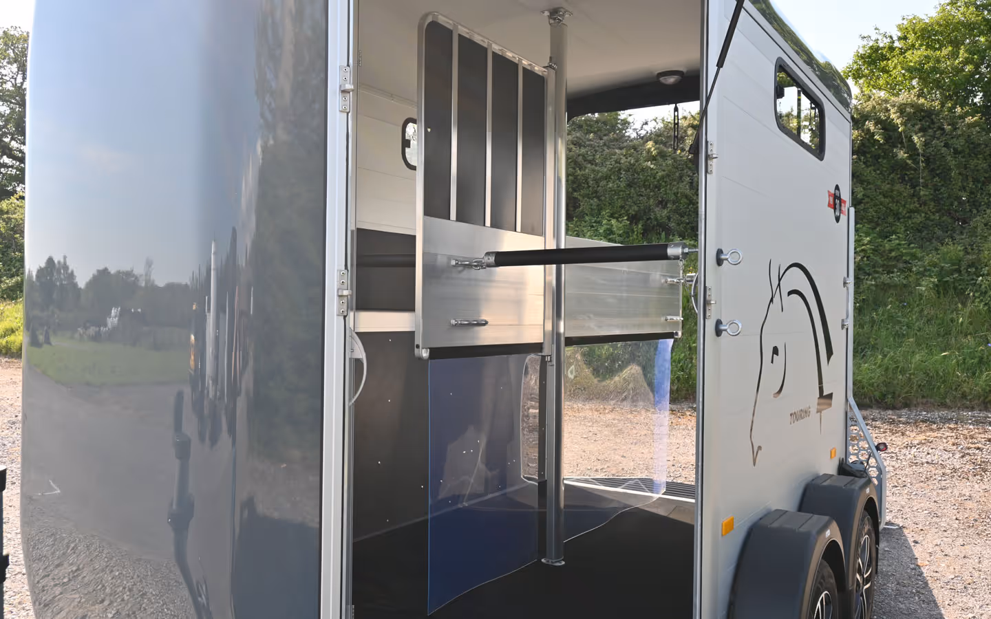 Cheval Liberte Touring Country with Tack Room 006238