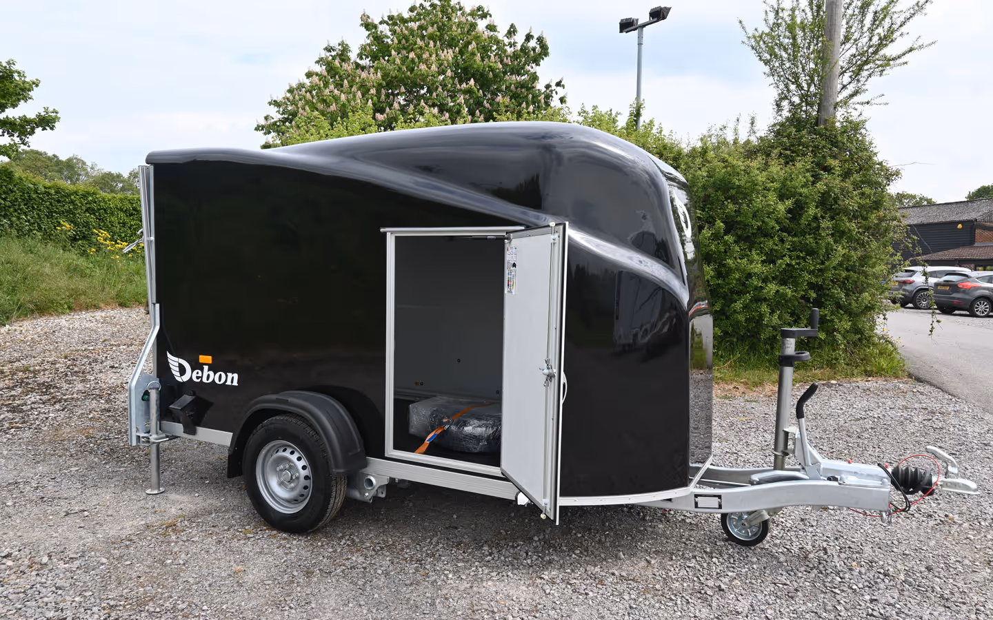 Debon Cargo 1300 Box Trailer 002692