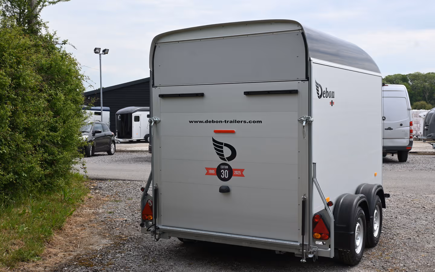 Debon Roadster C500 Box Trailer 007969