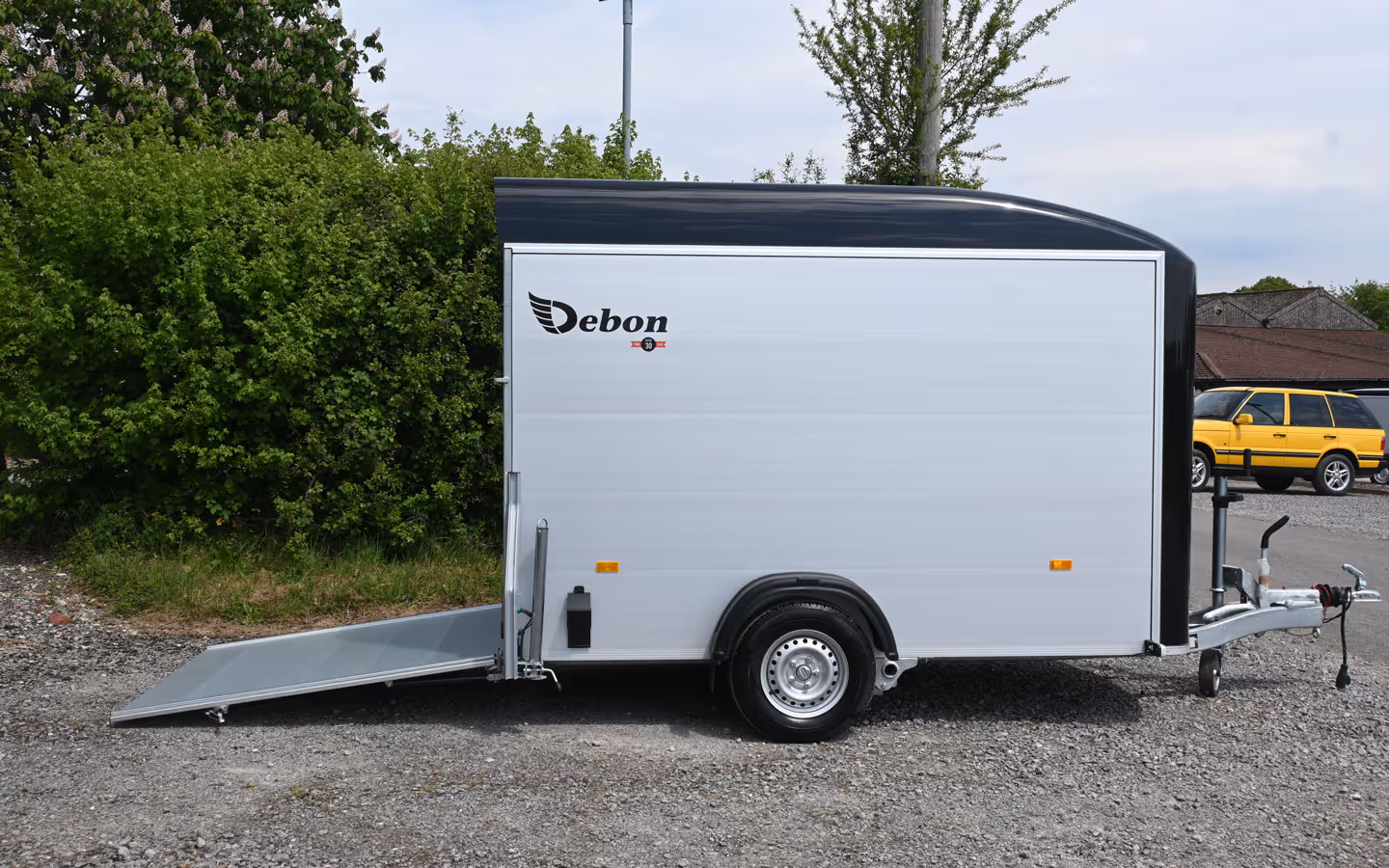 Debon C300 Box Trailer 007972