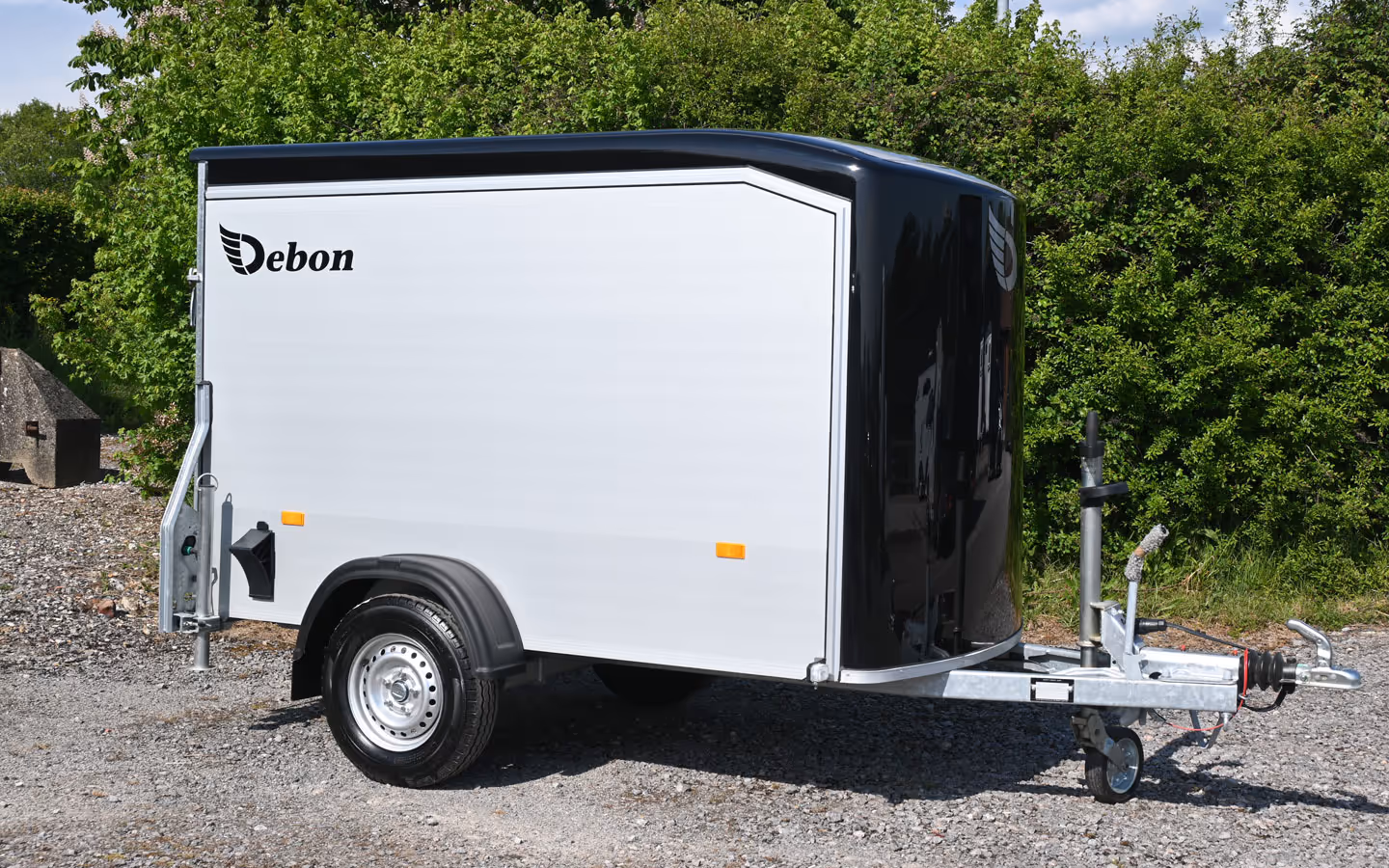 Debon C255 Box Trailer 001650