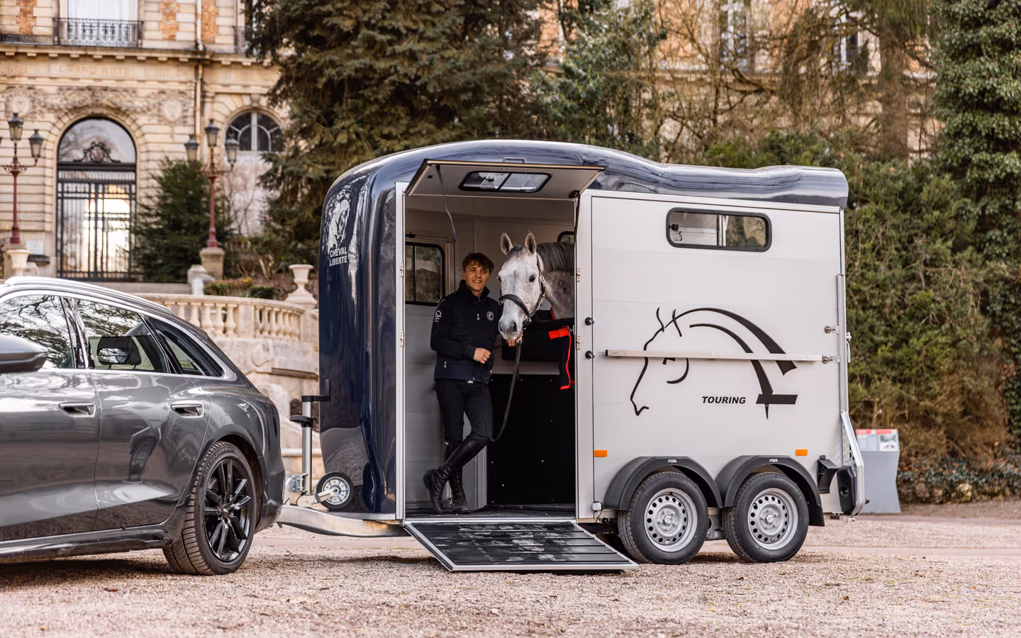 Cheval Liberte Touring One Single Horse Trailer 