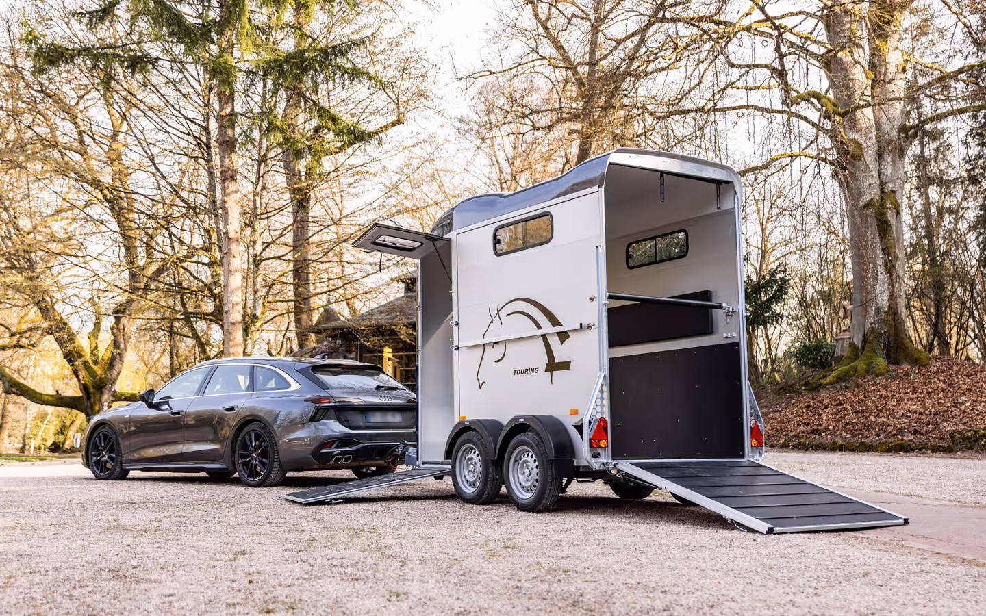 Cheval Liberte Touring One Single Horse Trailer 