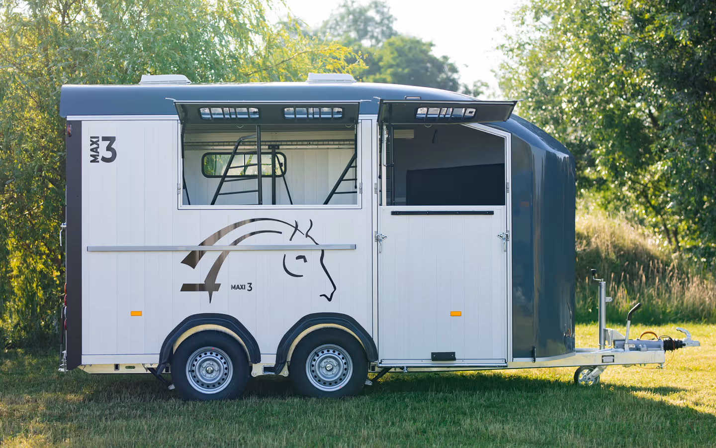 Cheval Liberte Maxi3 Three Horse Trailer 