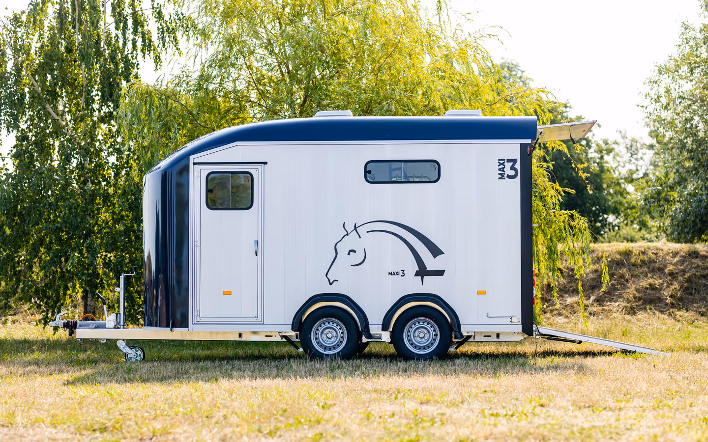 Cheval Liberte Maxi3 Three Horse Trailer 