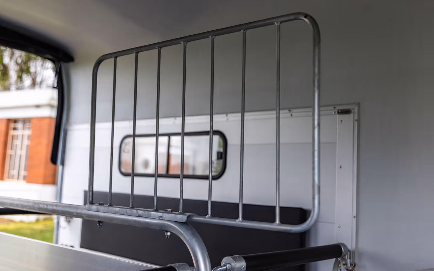 Cheval Liberte Gold Marathon Carriage Two Horse Trailer