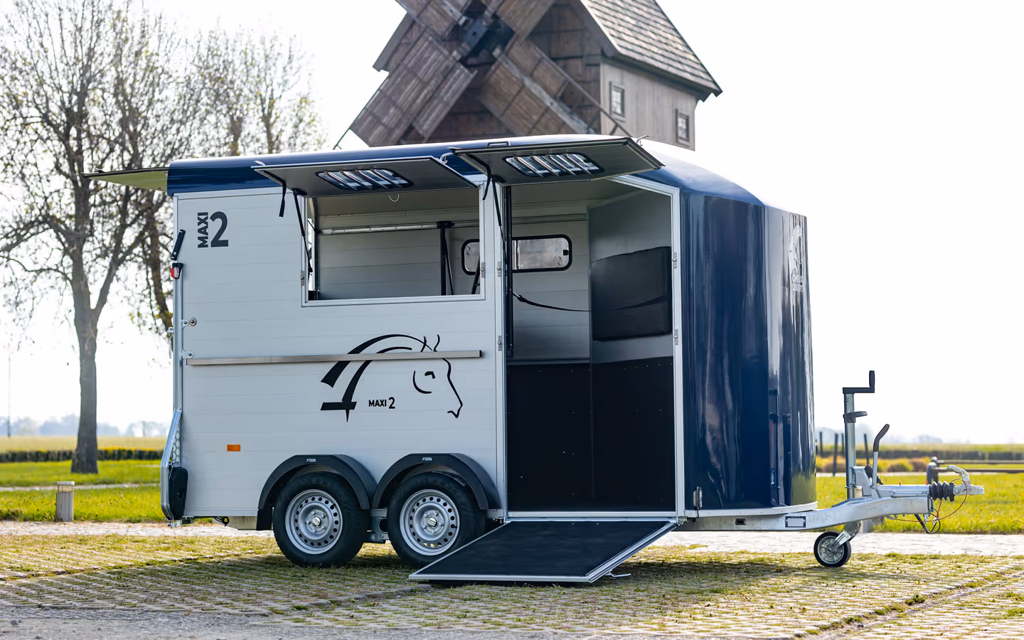 Cheval Liberte Maxi2 Two Horse Trailer