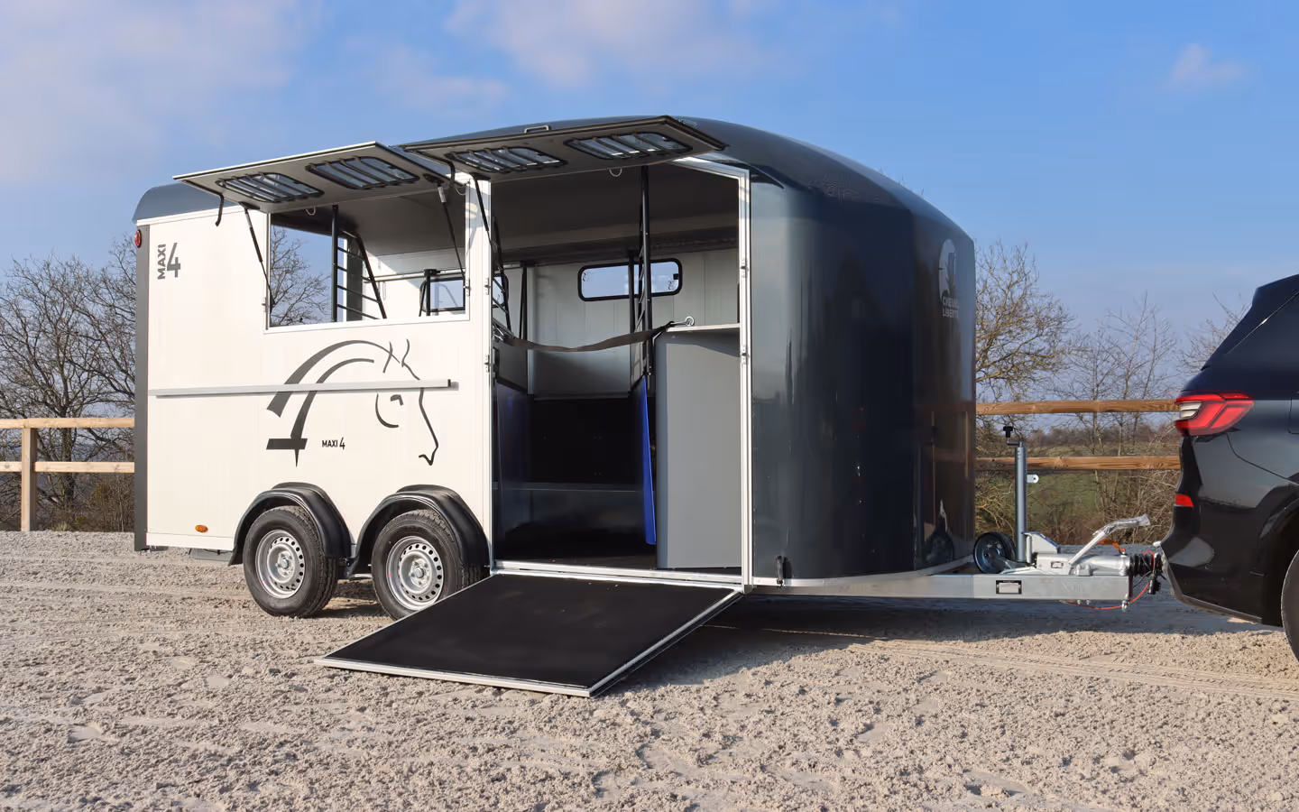 Cheval Liberte Maxi4 Horse Trailer