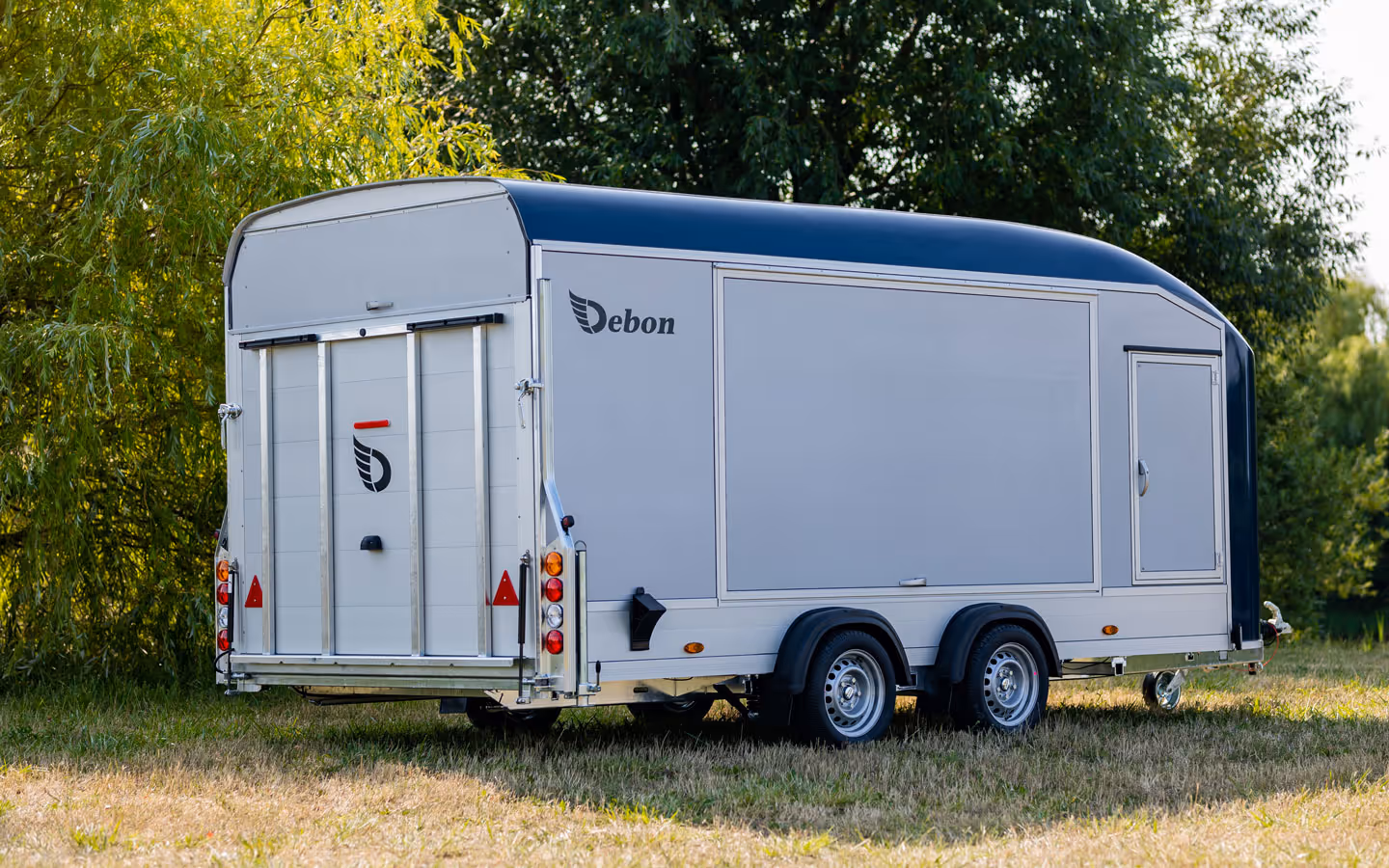 Debon Roadster C1000 Enclosed Car Transporter