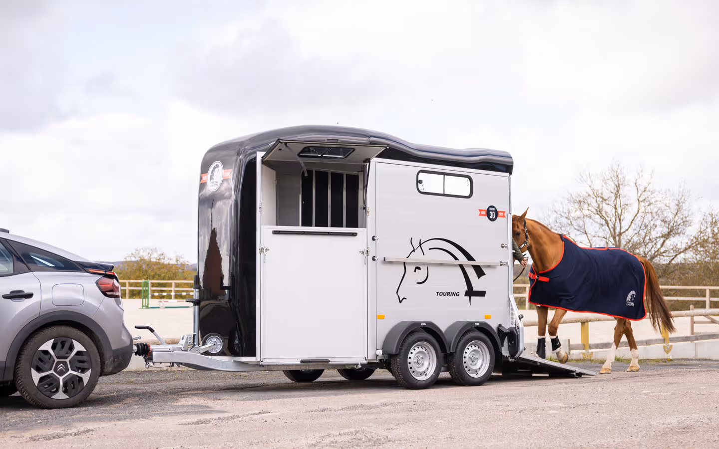 Cheval Liberte Touring Country with Tack Room Two Horse Trailer